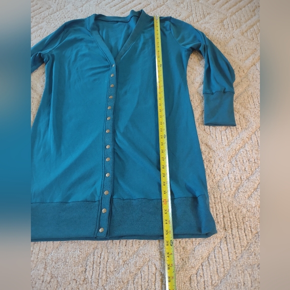 Long Cardigan - Snap Closure - Picture 7 of 13